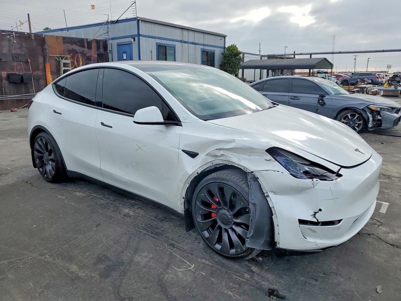 2022 Tesla Model Y - Image 4