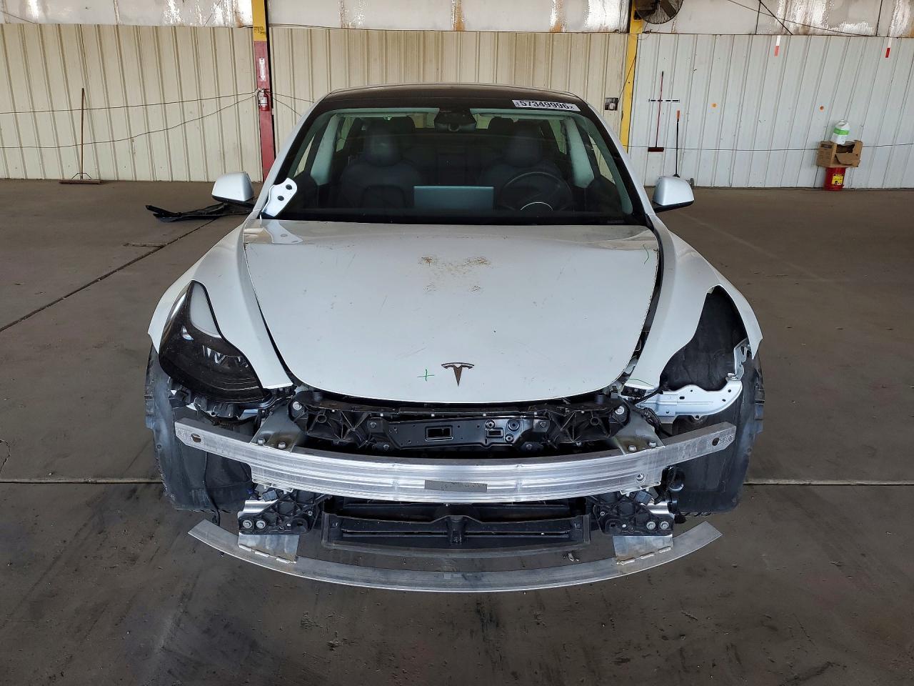 2023 Tesla Model 3 - Фото 5