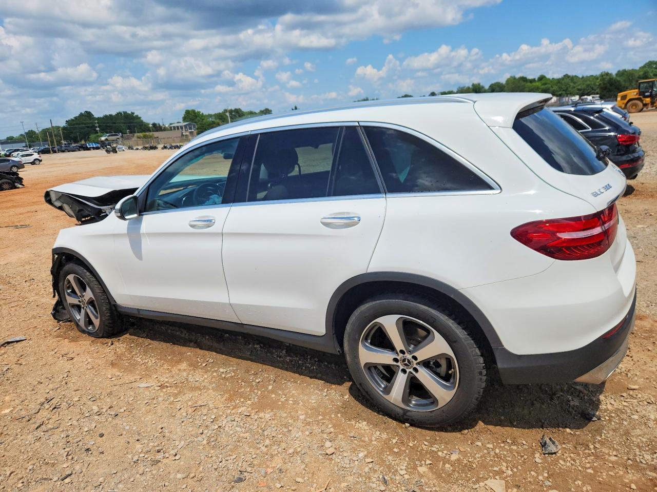 2019 Mercedes-Benz Glc 300 - Image 2