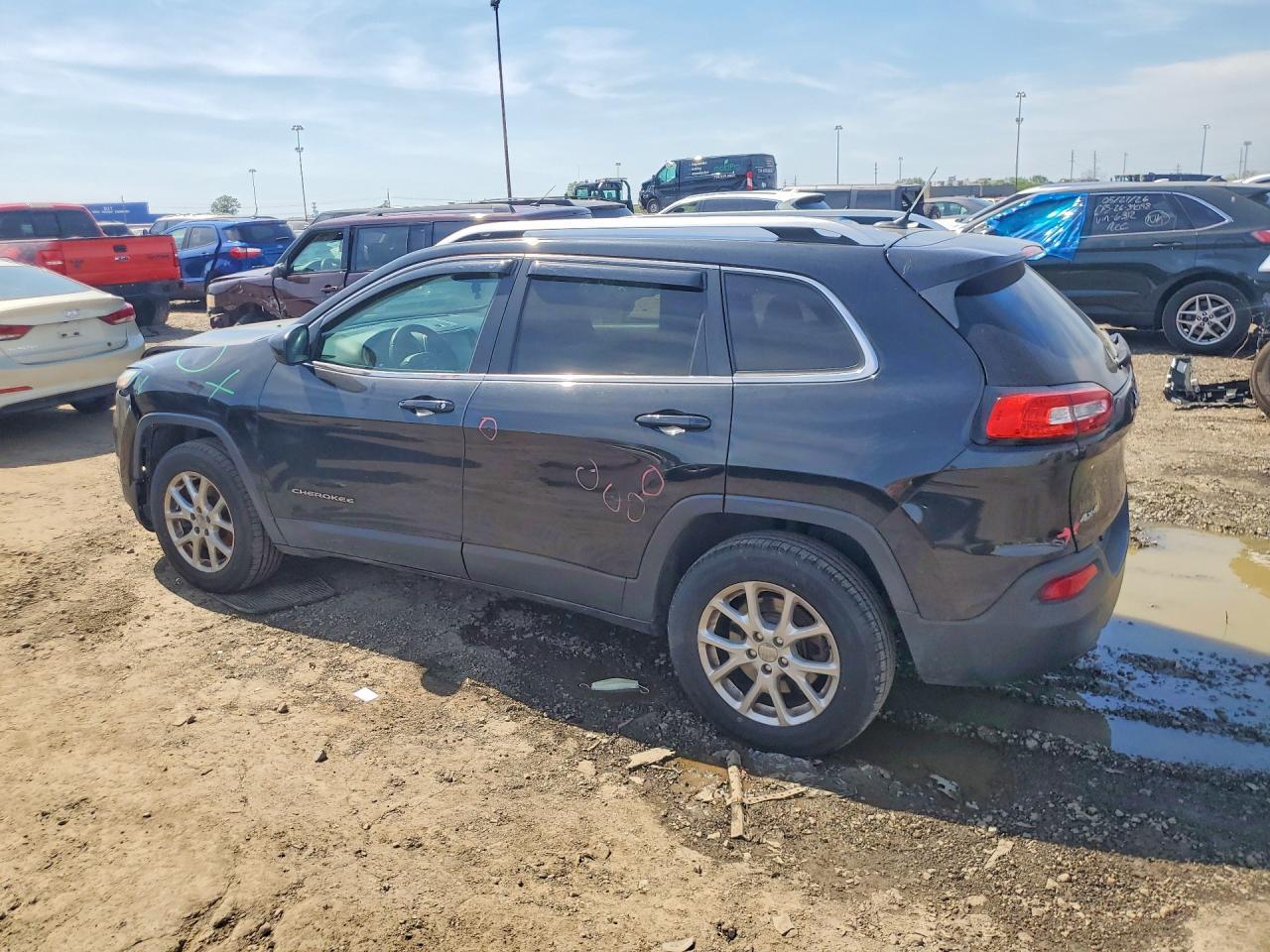 2014 Jeep Cherokee Latitude - Фото 2