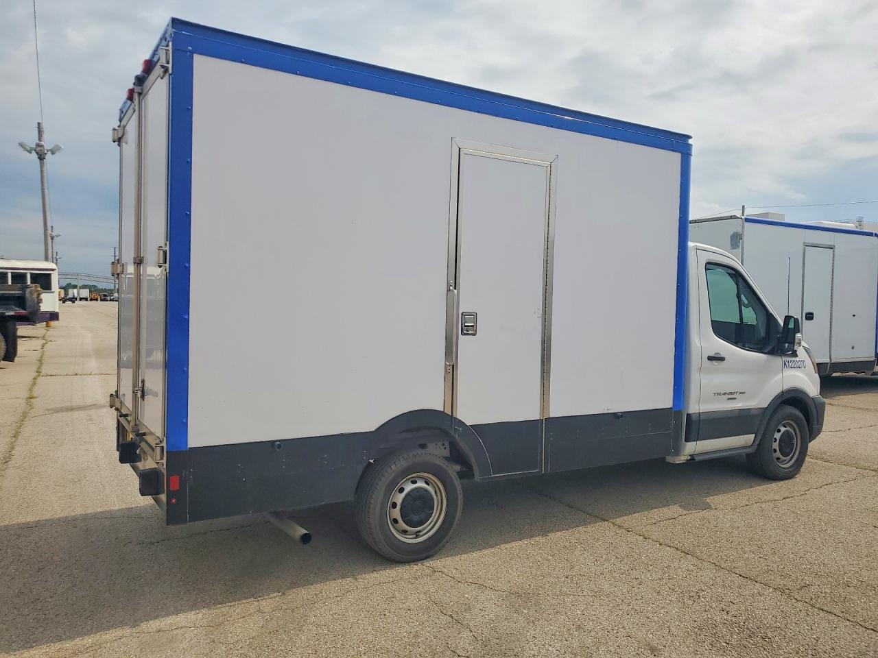 2023 Ford Transit Refrigerated Box Truck - Фото 3