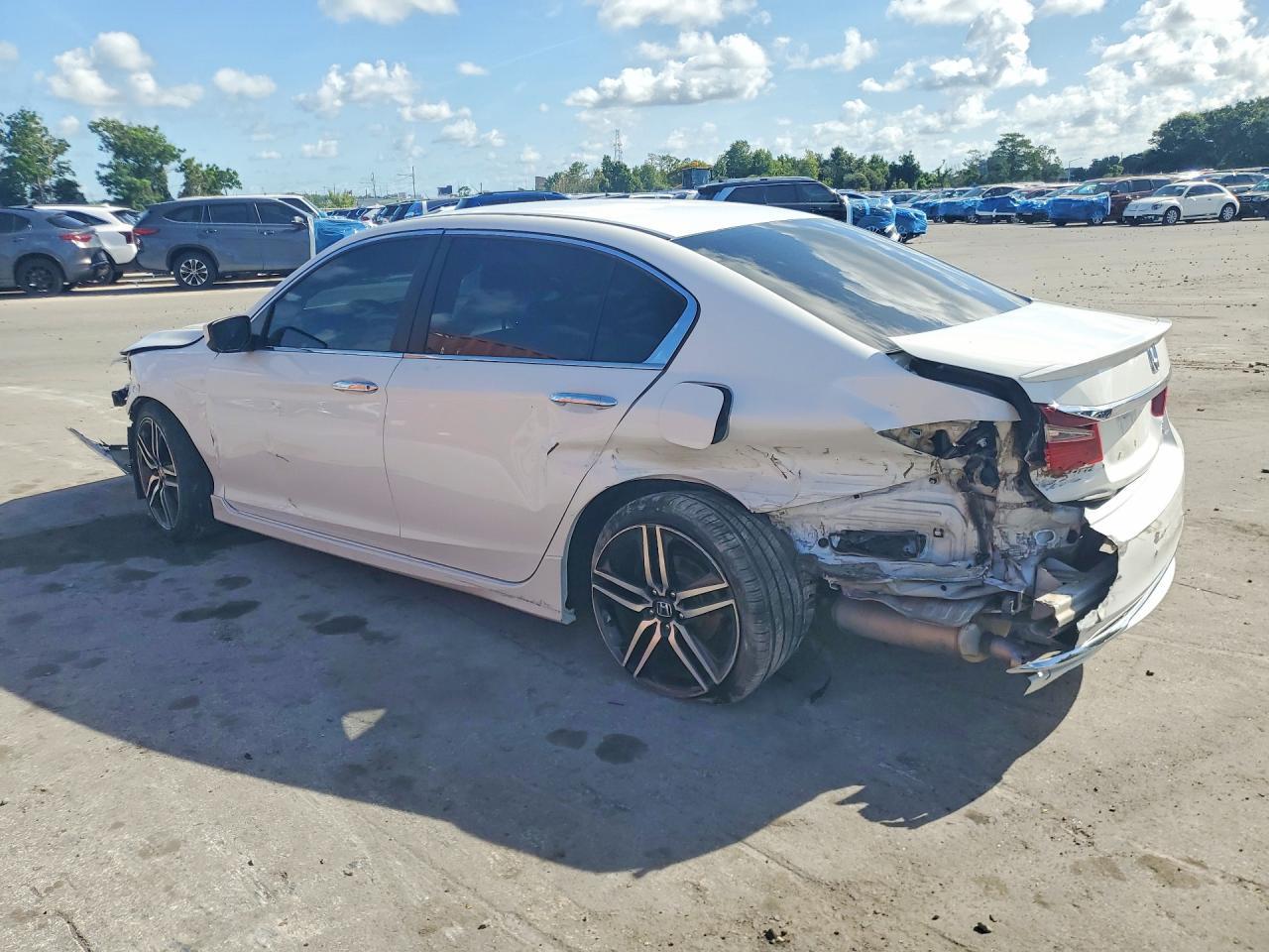 2017 Honda Accord Sport Special Edition - Фото 2