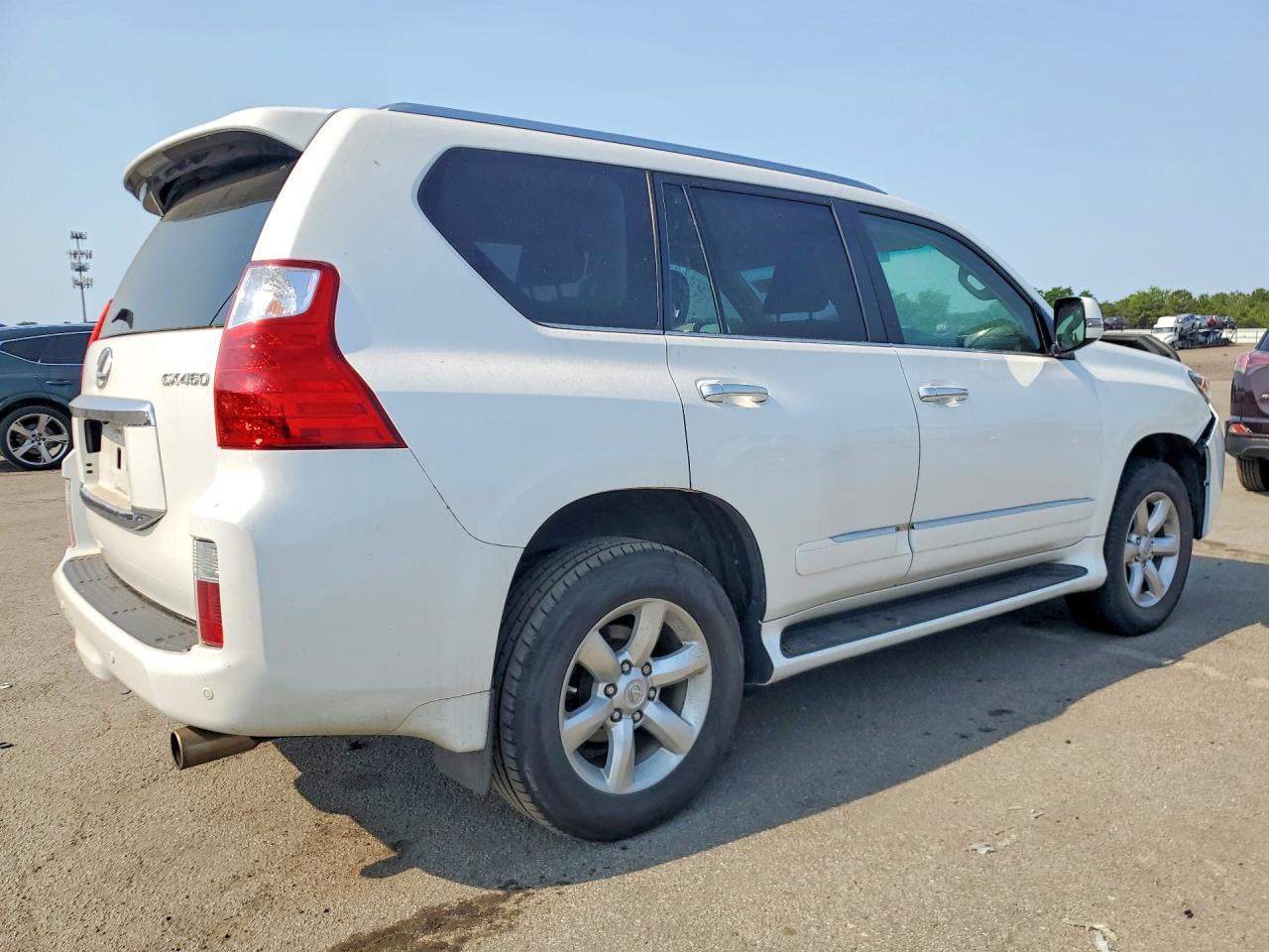 2013 Lexus Gx 460 - Image 3