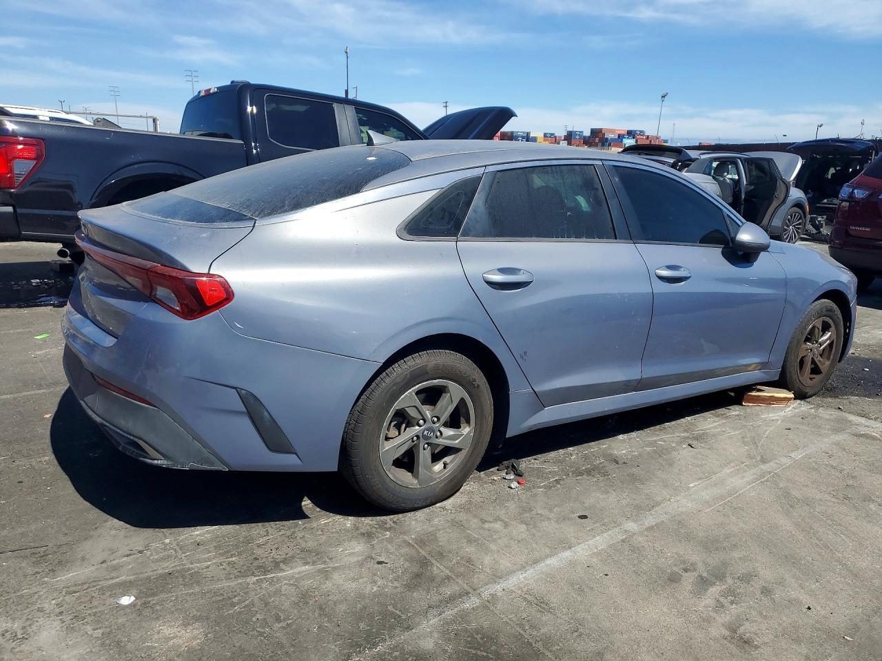 2021 Kia K5 Lx - Image 3