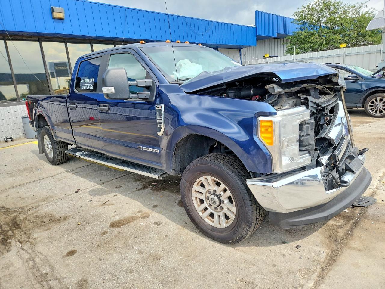 2017 Ford F250 Super Duty - Image 4