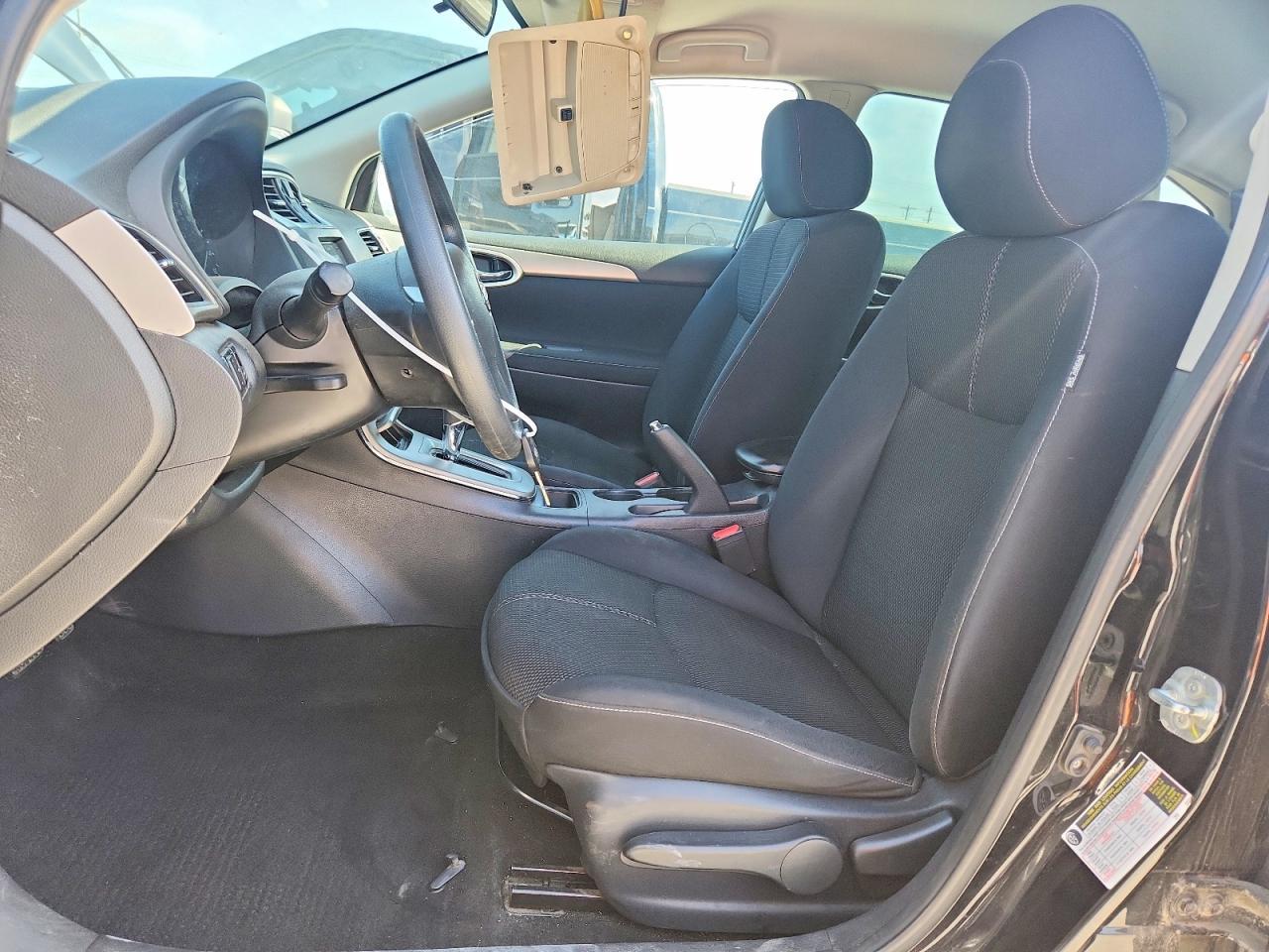 2015 Nissan Sentra S - Image 7