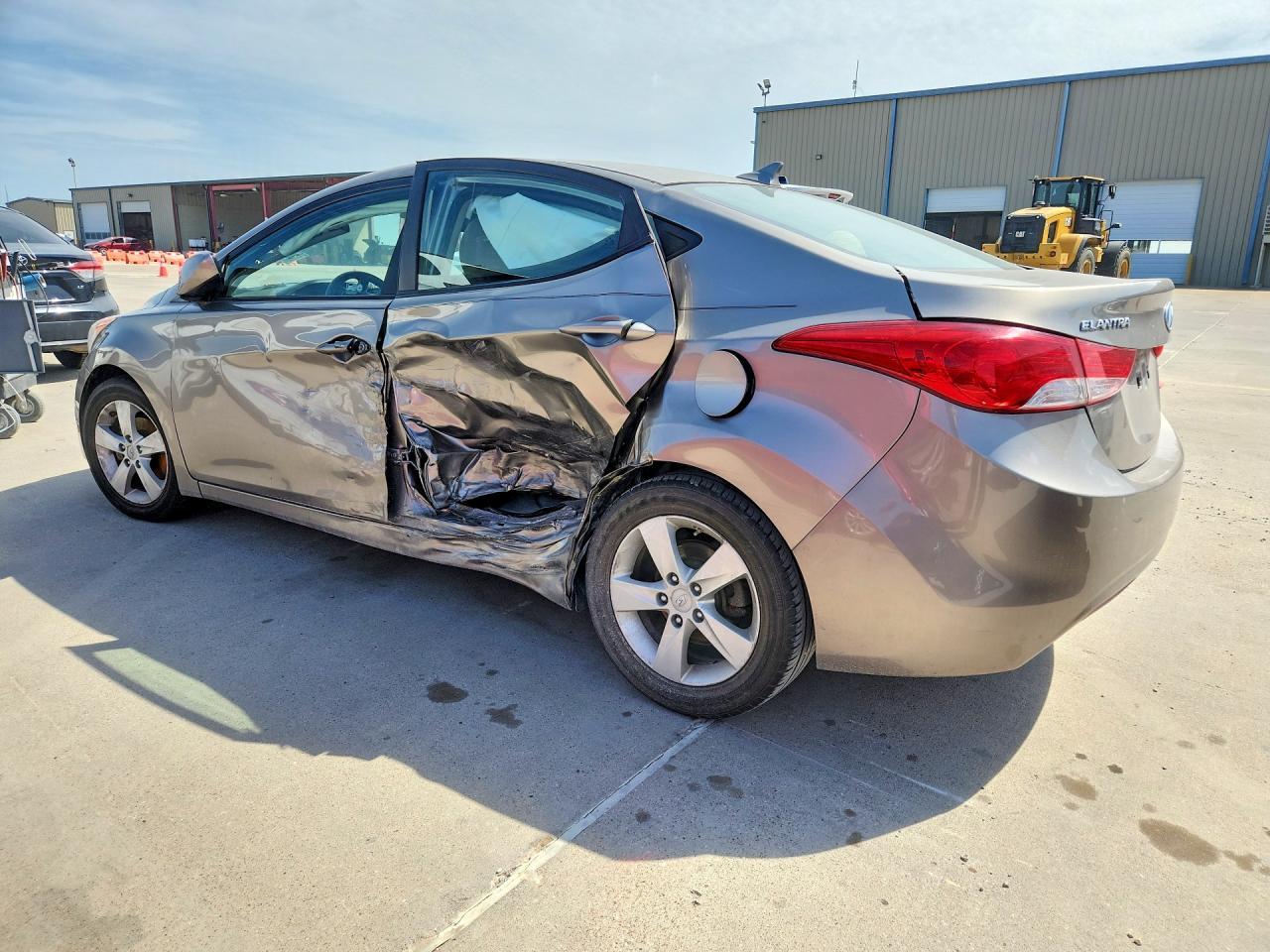 2013 Hyundai Elantra Gls - Image 2