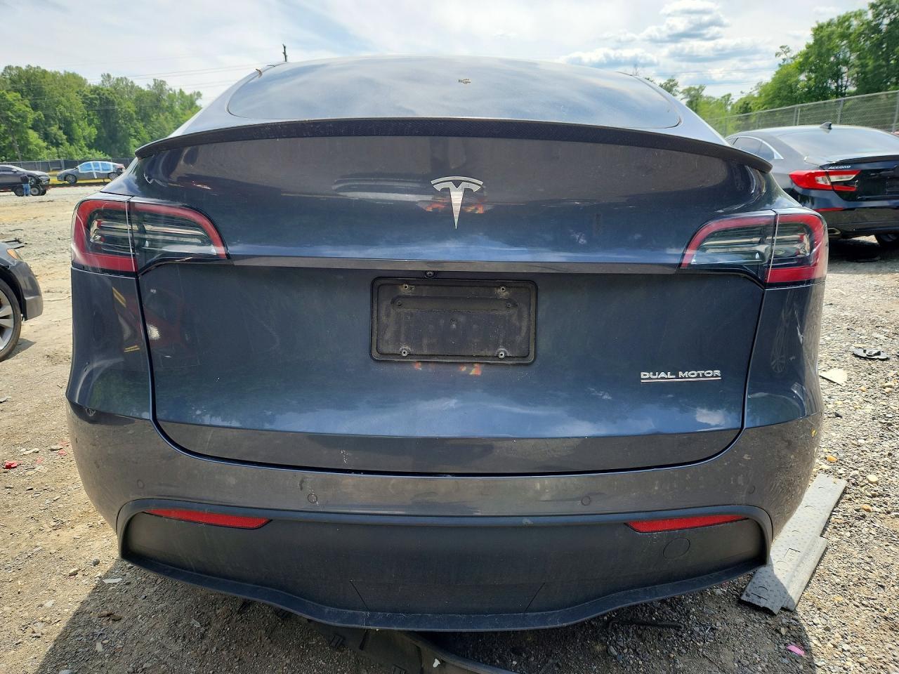 2022 Tesla Model Y - Фото 6