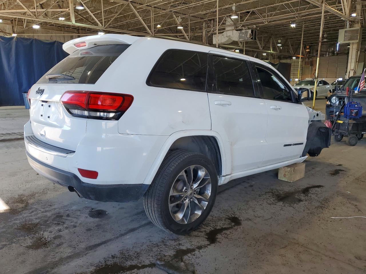 2019 Jeep Grand Cherokee Laredo - Фото 3