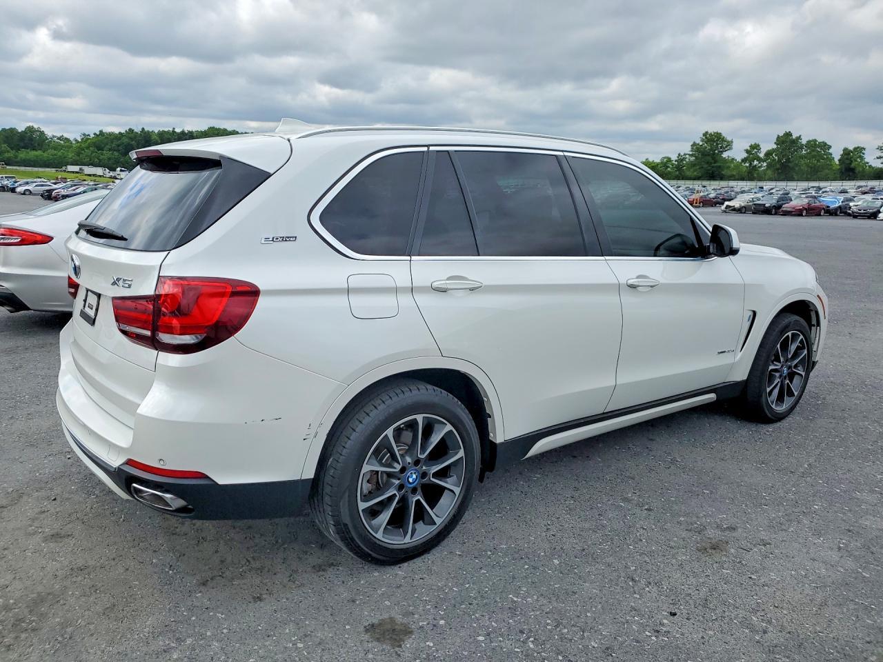 2017 BMW X5 Xdr40E - Image 3