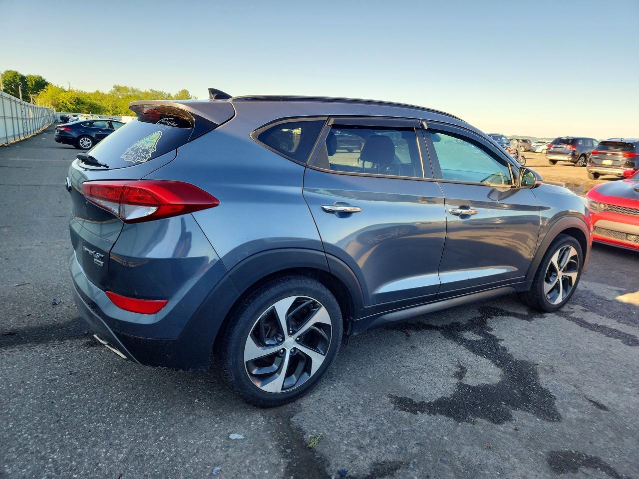 2016 Hyundai Tucson Limited - Image 3