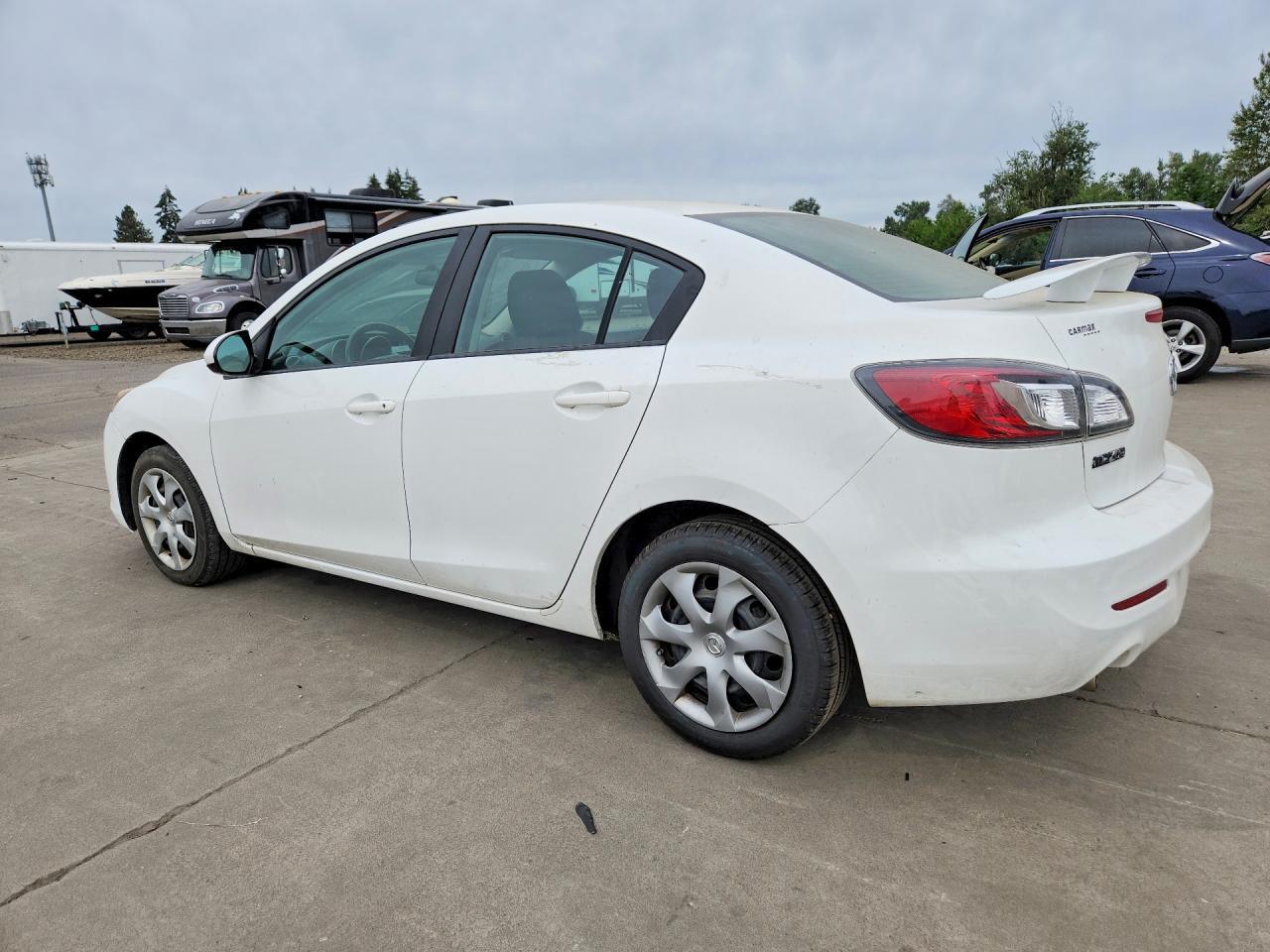 2013 Mazda 3 I - Фото 2