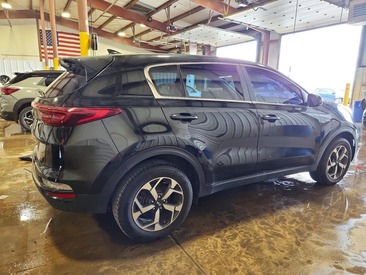2020 Kia Sportage Lx - Image 3
