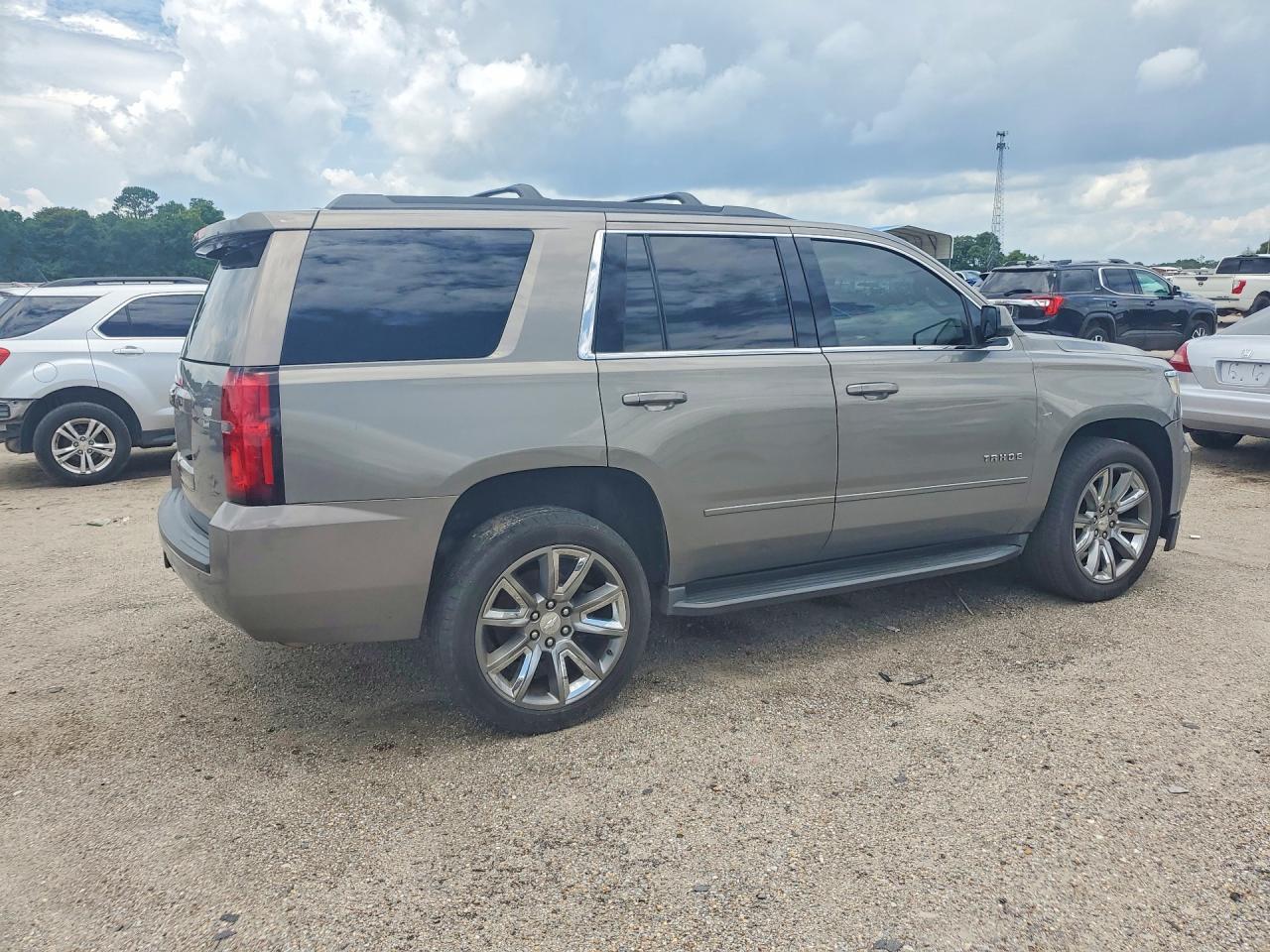 2017 Chevrolet Tahoe C1500 Ls - Фото 3