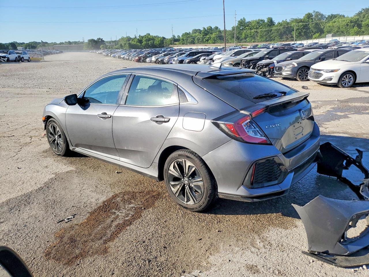 2019 Honda Civic Ex - Image 2