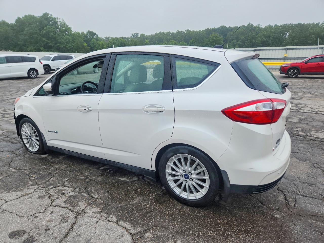 2015 Ford C-Max Sel - Фото 2