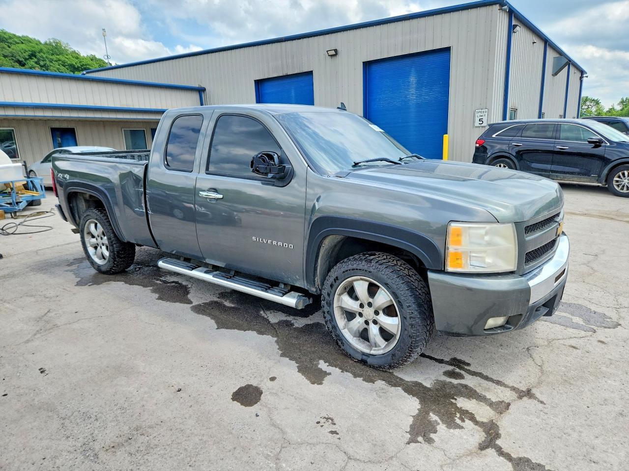 2011 Chevrolet Silverado K1500 Lt - Image 4