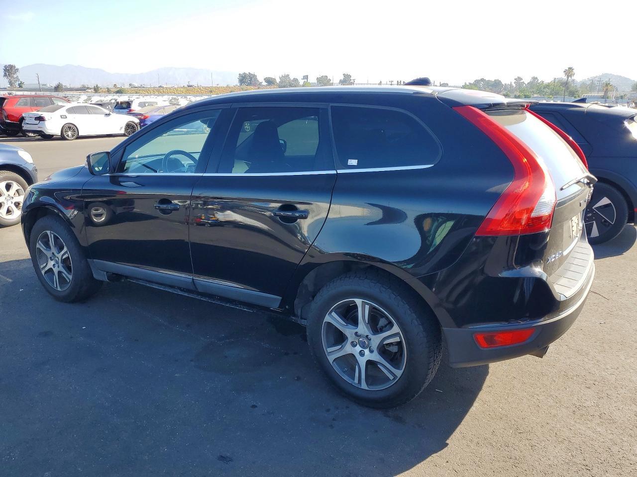 2013 Volvo Xc60 T6 - Фото 2