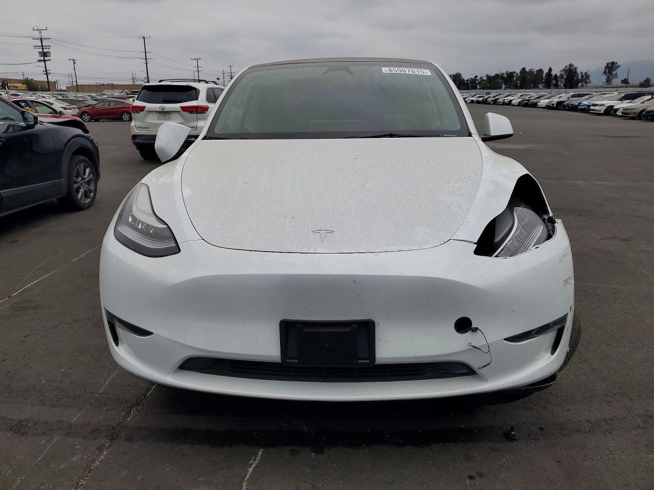 2023 Tesla Model Y - Image 5
