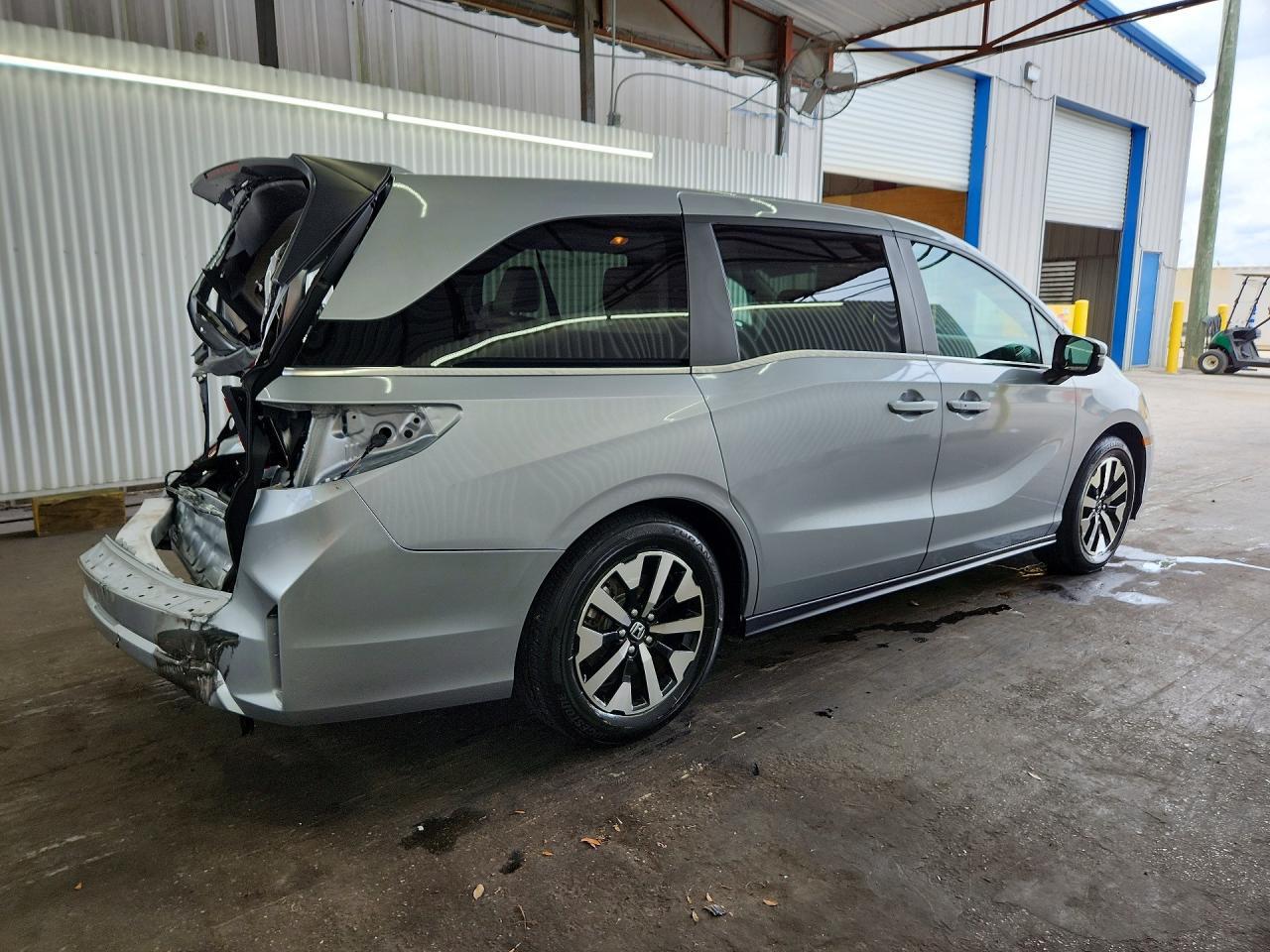 2025 Honda Odyssey Exl - Image 3
