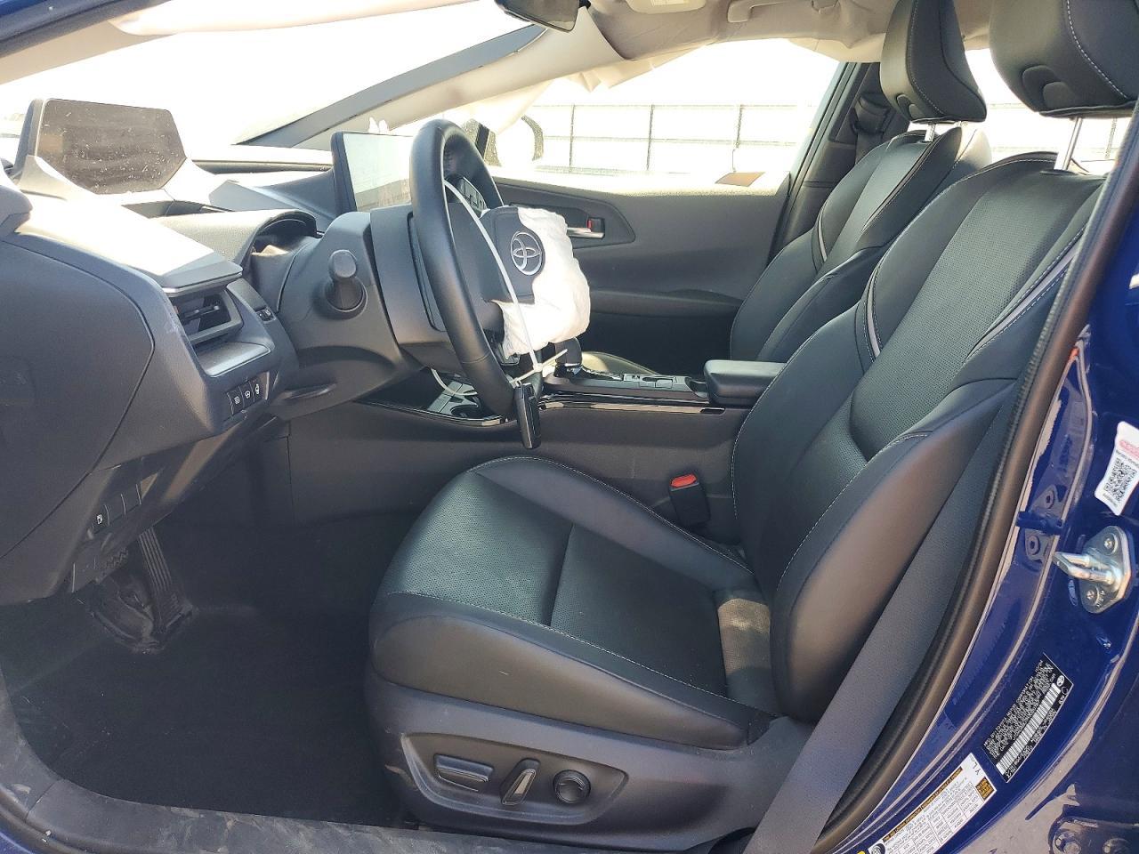 2024 Toyota Prius Xle - Image 7