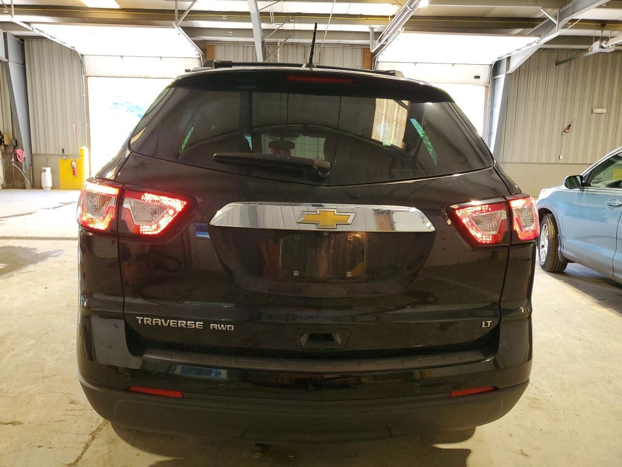 2017 Chevrolet Traverse Lt - Image 6