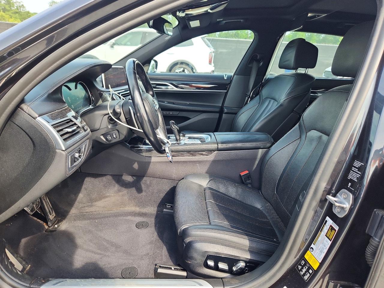 2019 BMW 740 Xi - Image 7