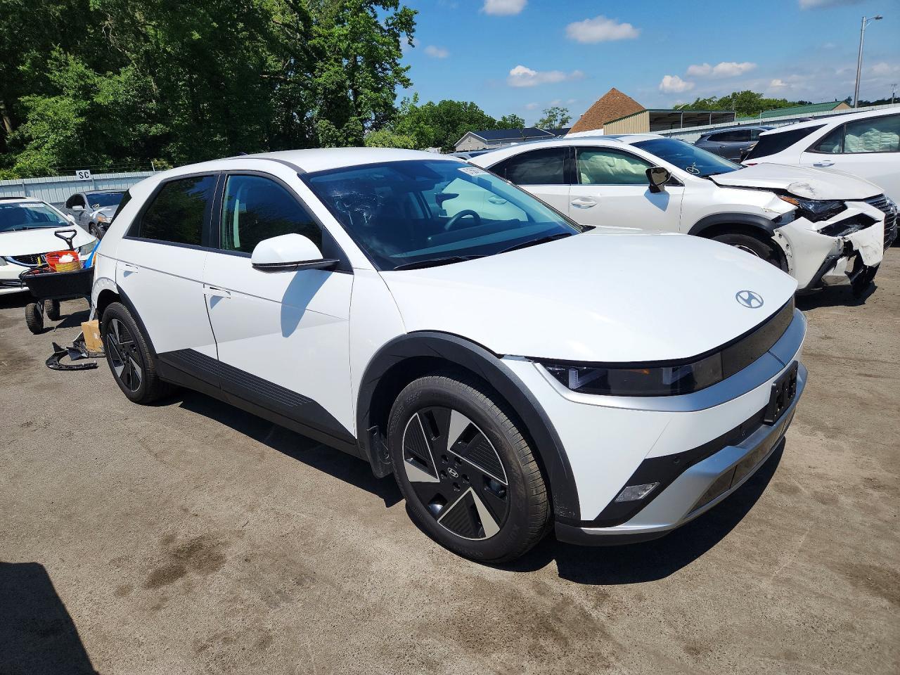 2025 Hyundai Ioniq 5 Se - Image 4