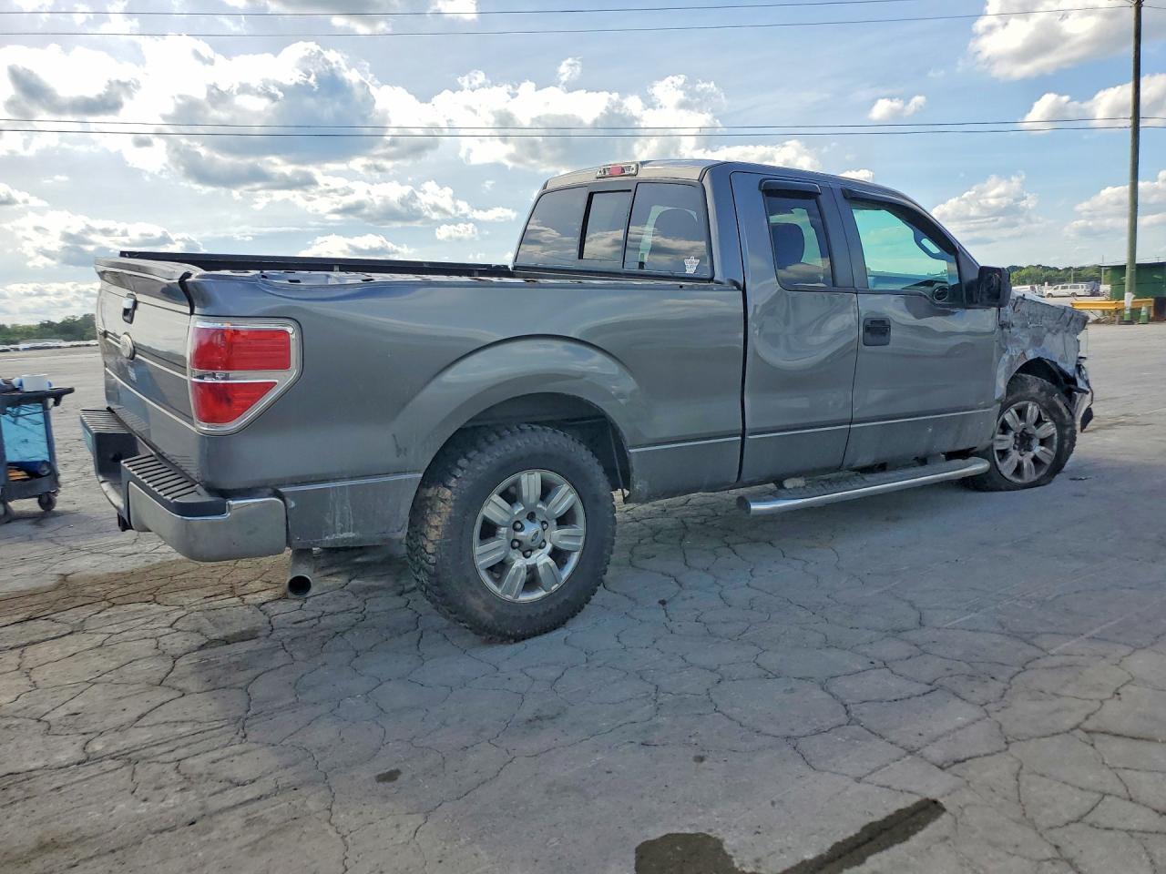 2010 Ford F150 Super Cab - Image 3