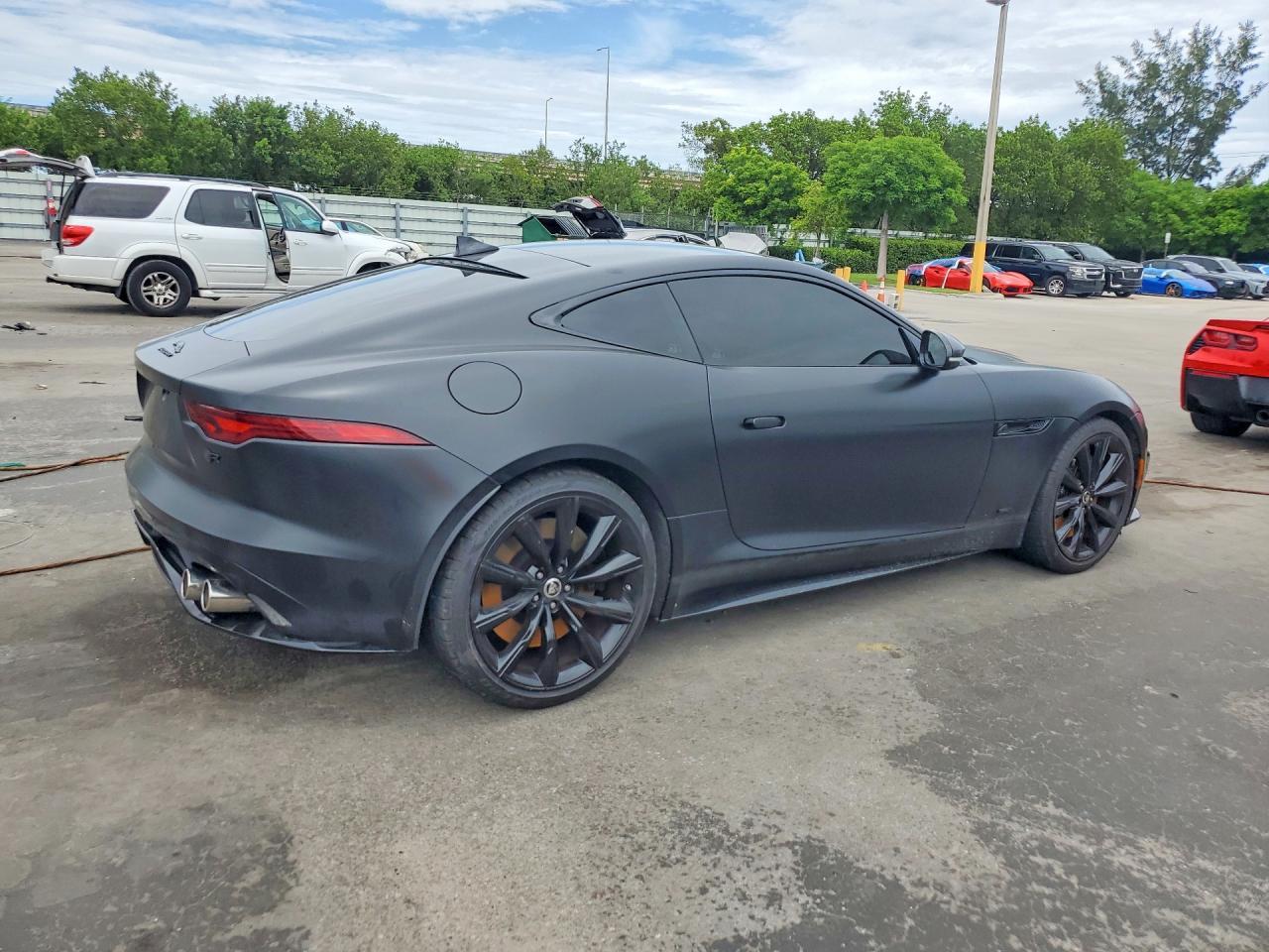 2024 Jaguar F-Type R75 - Фото 3