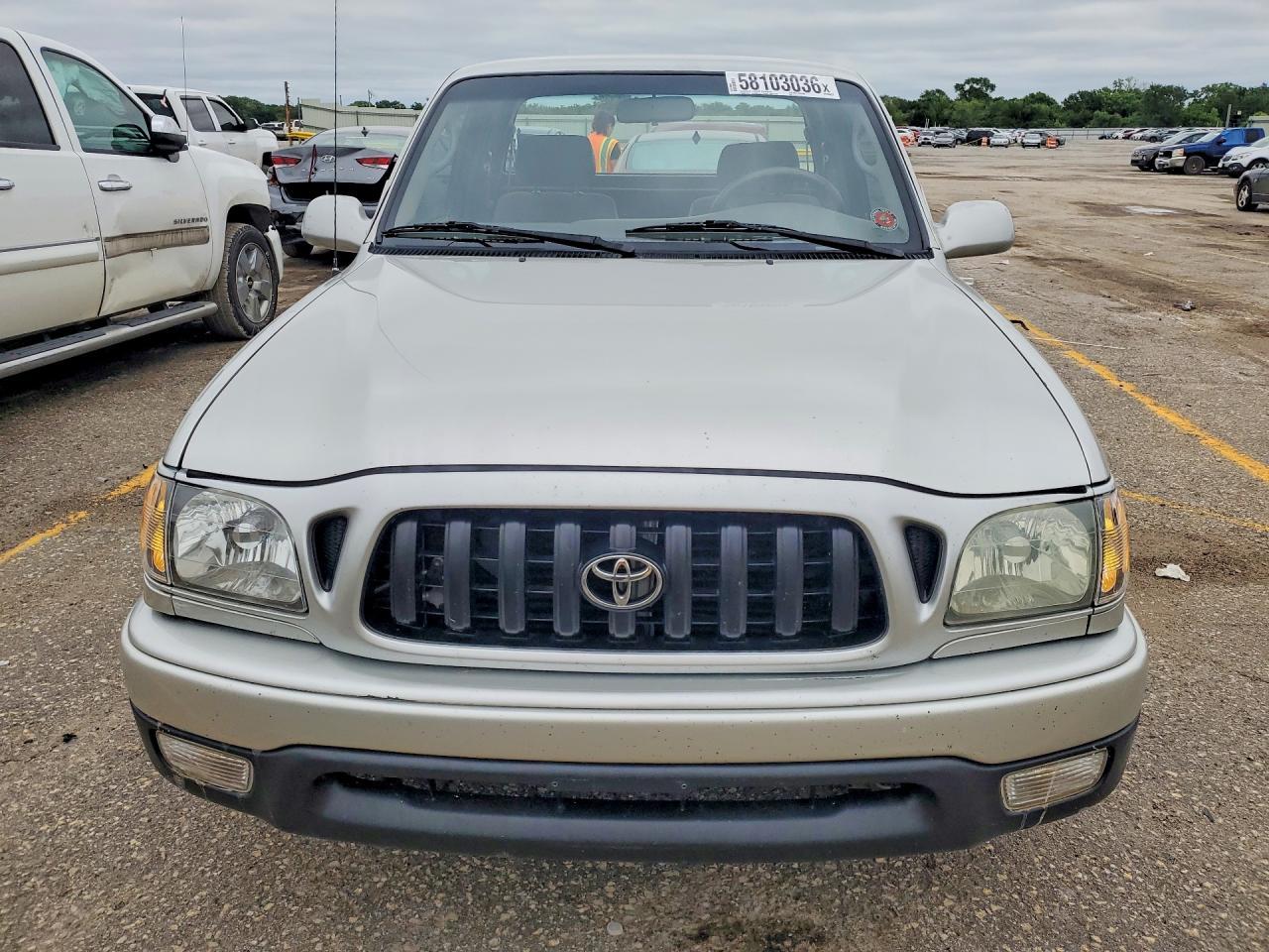 2005 Toyota Tacoma - Image 5