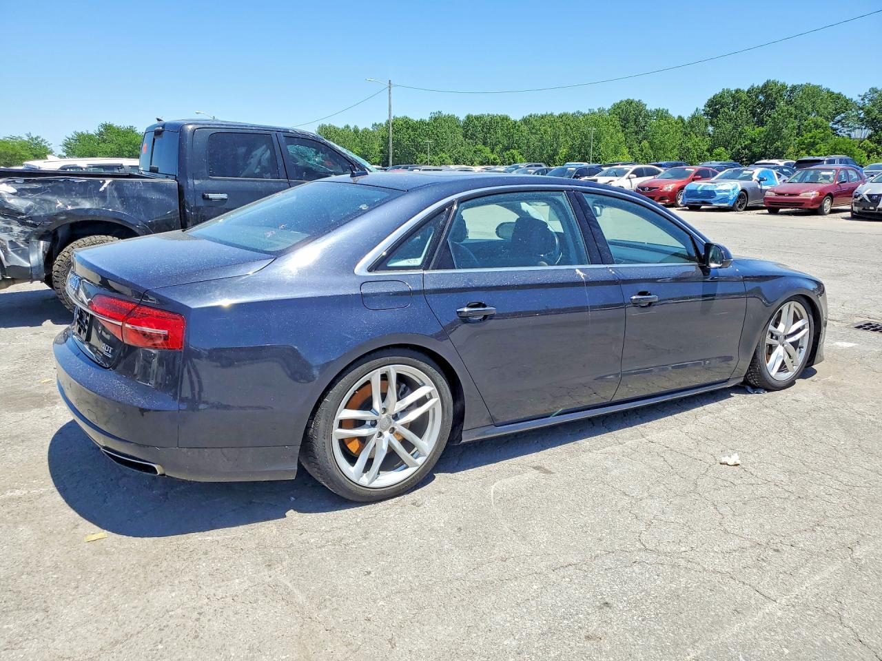2017 Audi A8 L Quattro - Фото 3