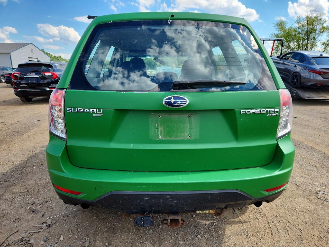 2010 Subaru Forester 2.5X - Фото 6
