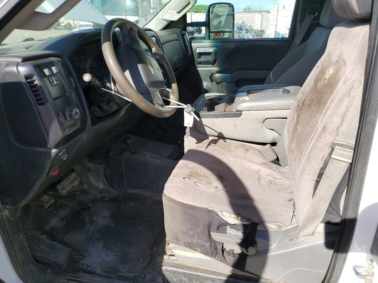 2016 Chevrolet Silverado K3500 - Image 7
