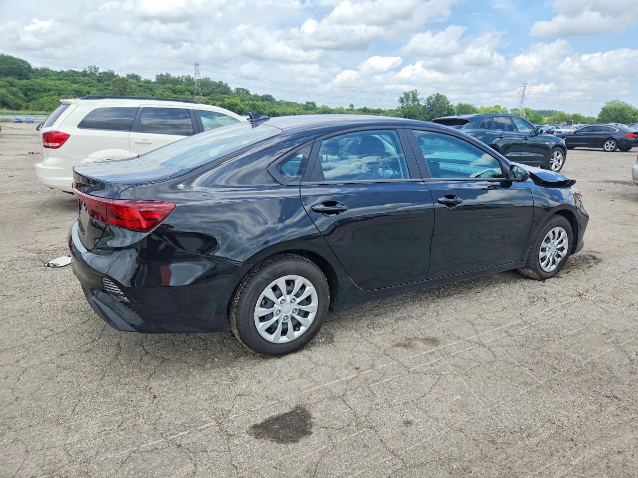 2024 Kia Forte Lx - Image 3
