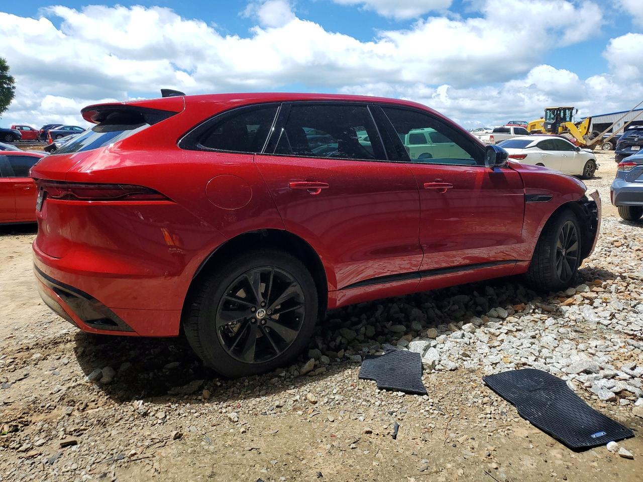 2024 Jaguar F-Pace R-Dynamic S - Image 3