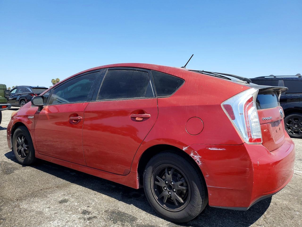2012 Toyota Prius Two - Фото 2
