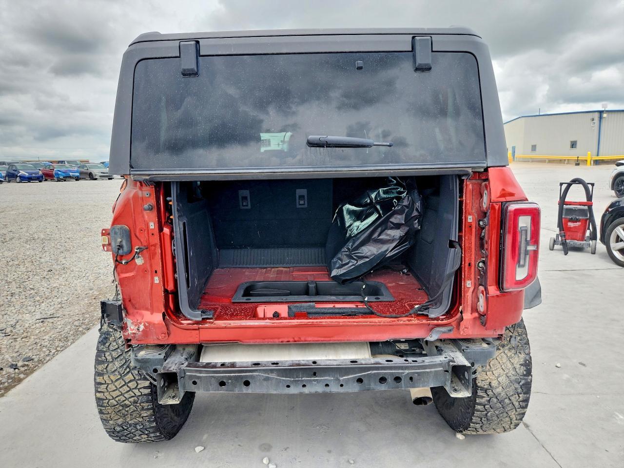 2023 Ford Bronco Base - Фото 6