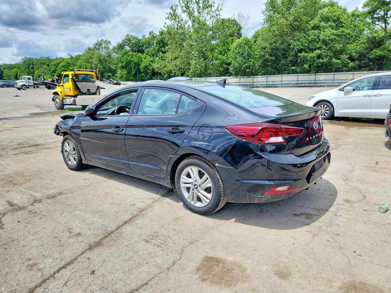 2020 Hyundai Elantra Sel - Фото 2