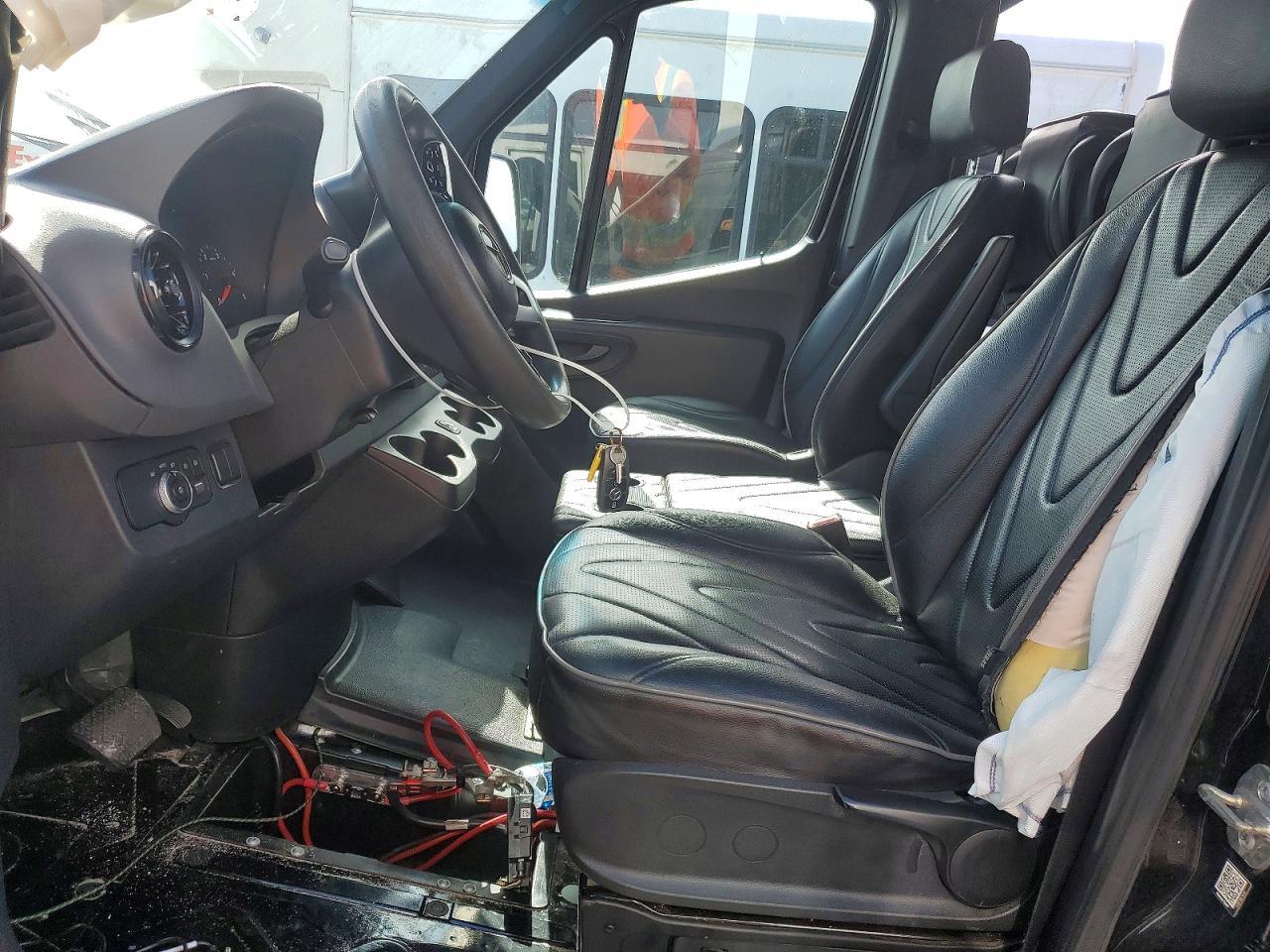 2019 Mercedes-Benz Sprinter - Image 7