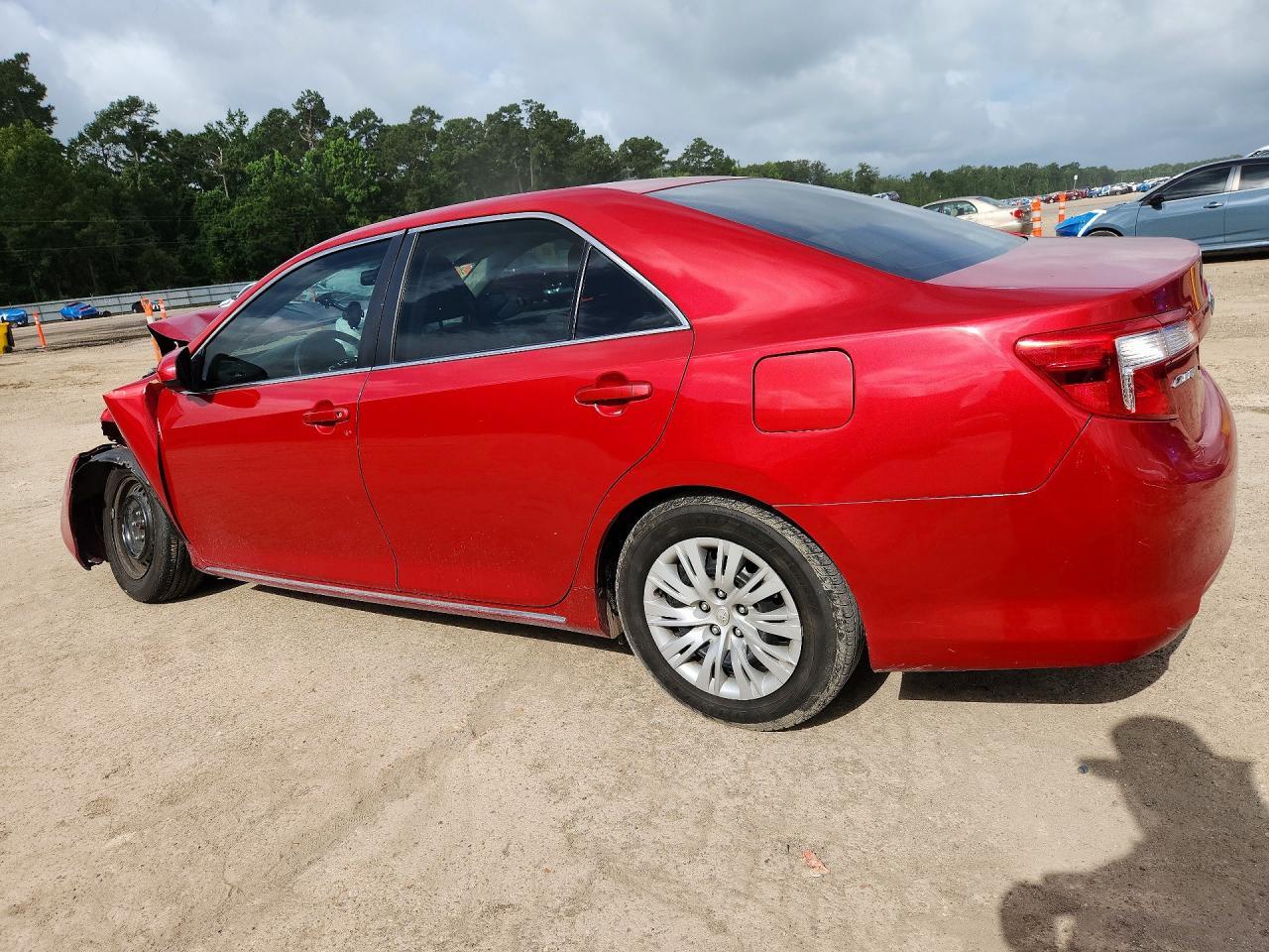 2012 Toyota Camry Le - Фото 2