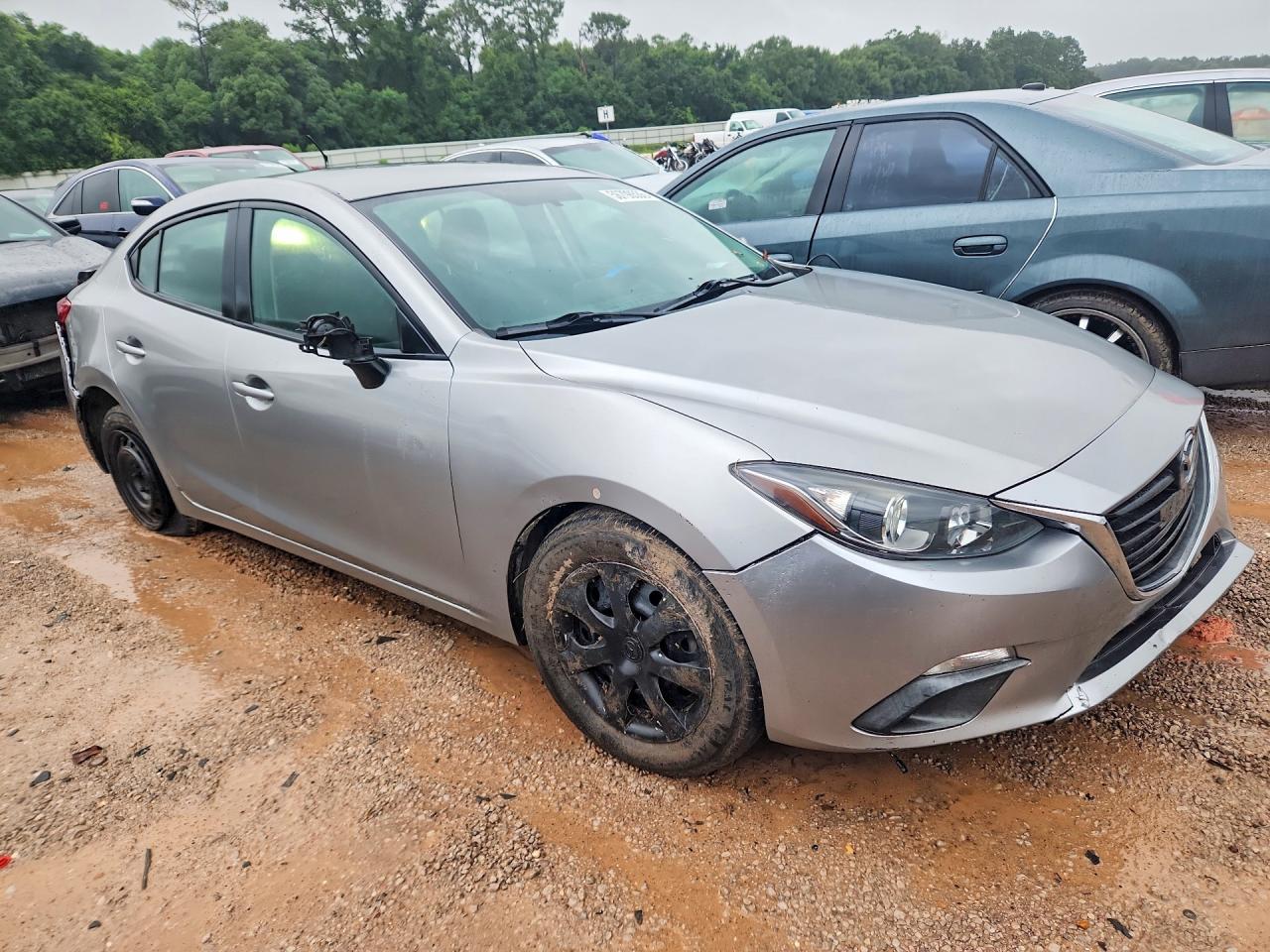 2015 Mazda 3 Sport - Image 4
