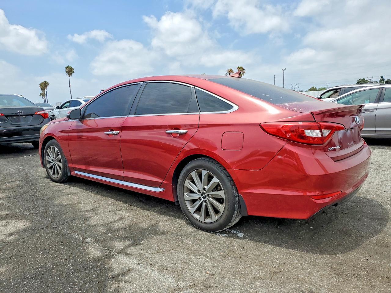 2015 Hyundai Sonata Sport - Фото 2