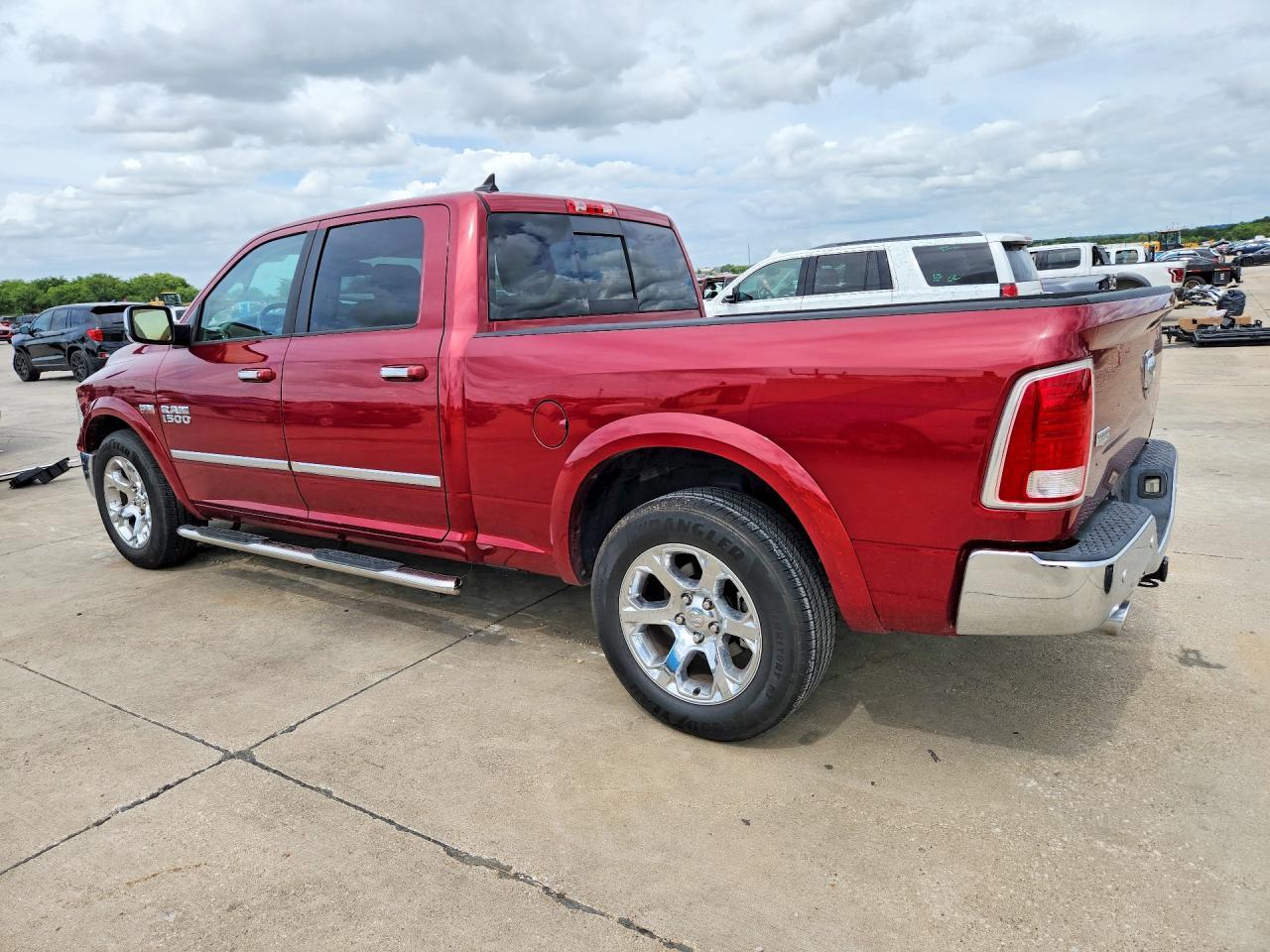 2014 Ram 1500 Laramie - Фото 2