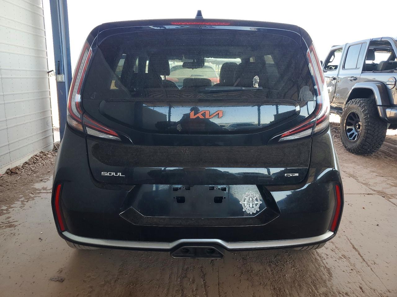 2023 Kia Soul Gt Line - Image 6