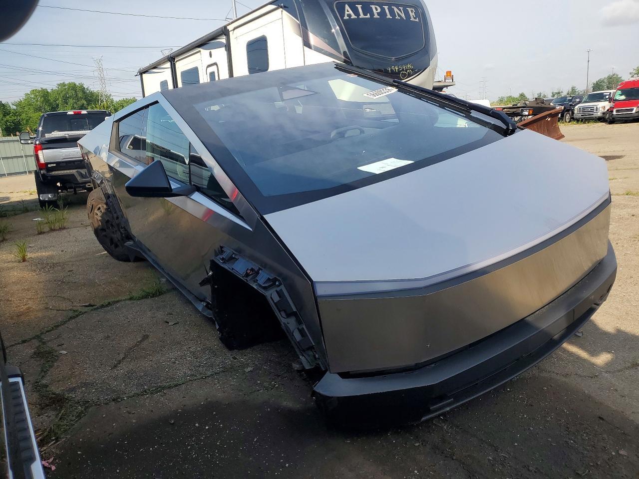 2024 Tesla Cybertruck - Фото 4