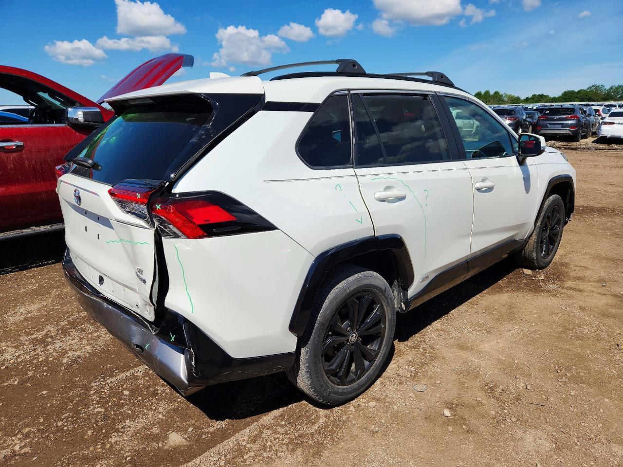 2022 Toyota Rav4 Se - Image 3