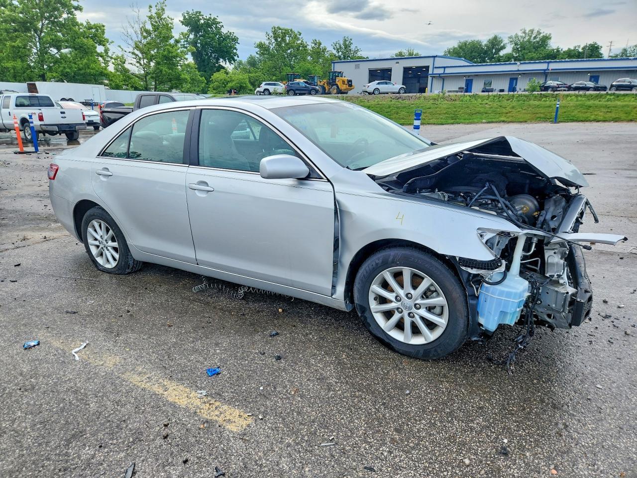 2011 Toyota Camry Xle - Image 4