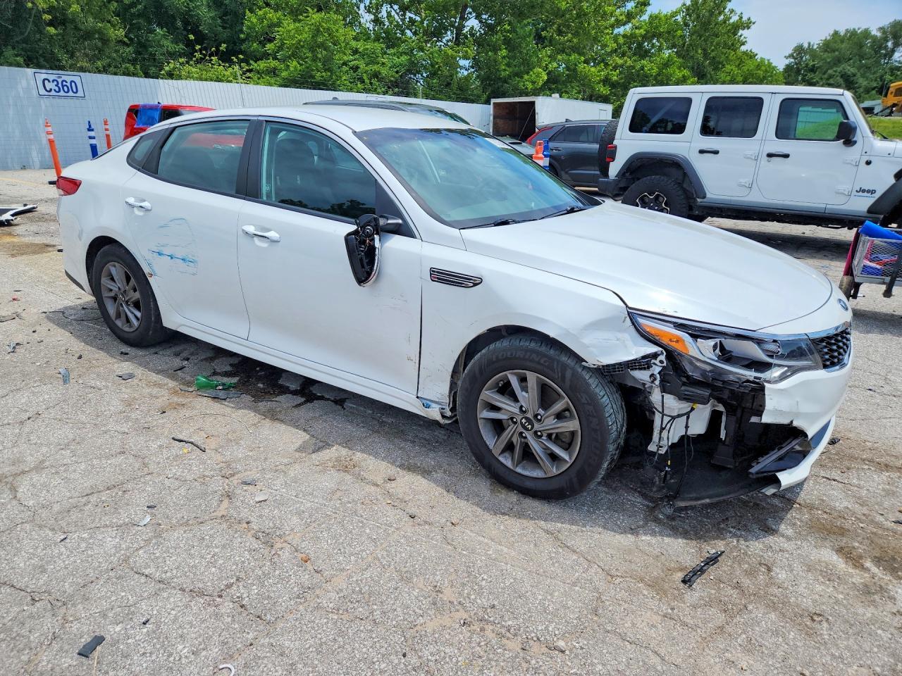 2020 Kia Optima Lx - Image 4