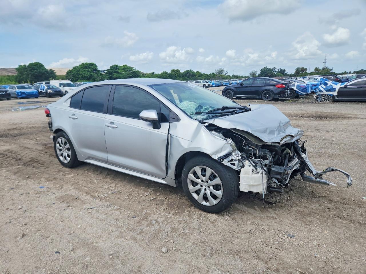 2021 Toyota Corolla Le - Image 4